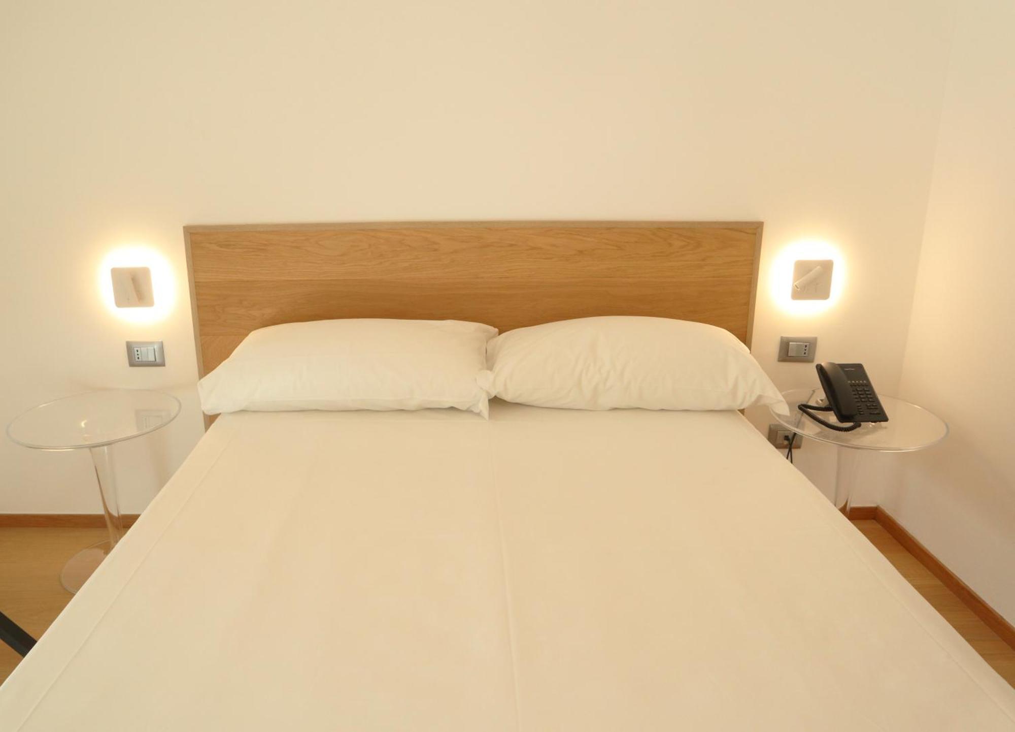 Victor Hotel Bari Ngoại thất bức ảnh
