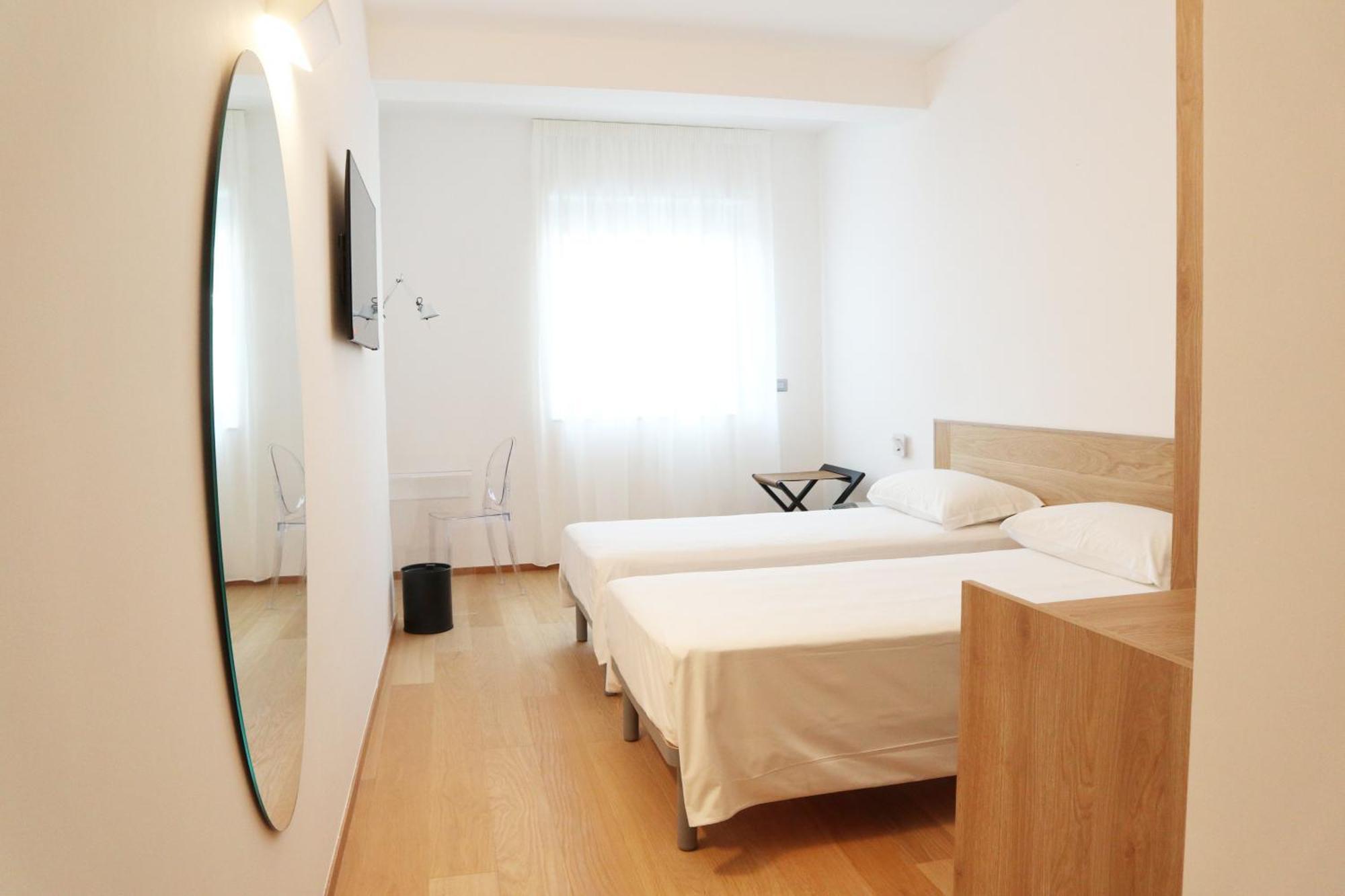 Victor Hotel Bari Ngoại thất bức ảnh